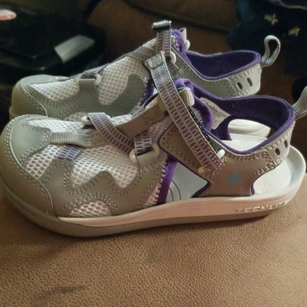 Columbia girls sandles